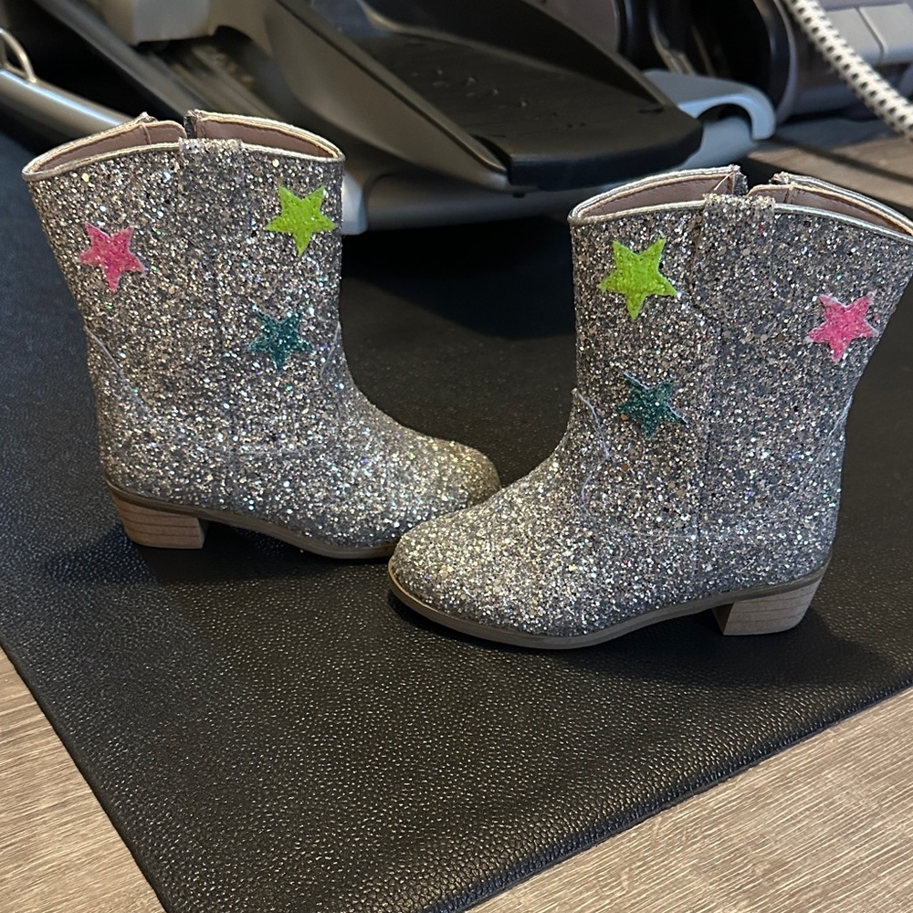 Lola + The Boys Silver Glitter Boots with Colorful Stars, great condition